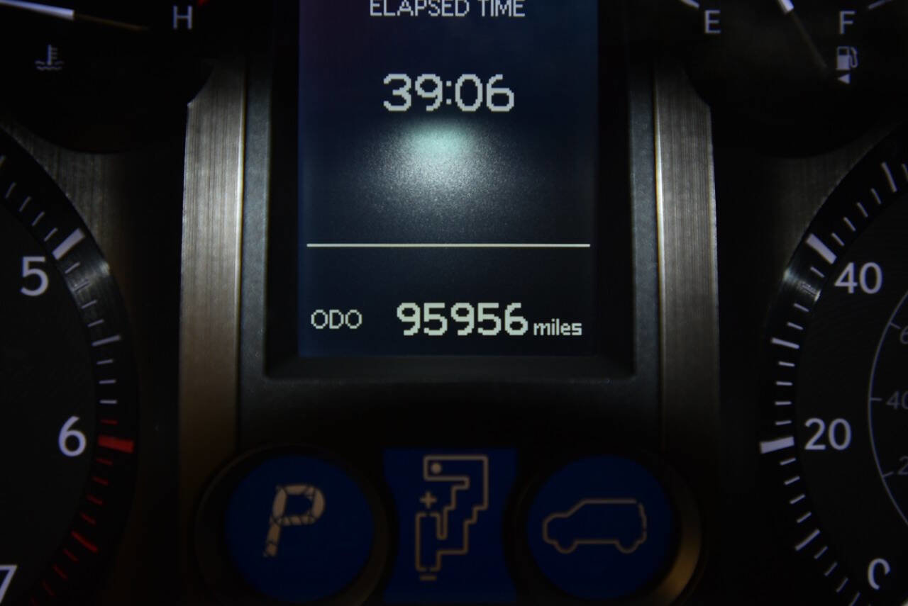 Used 2017 Lexus GX 460 Premium image 26