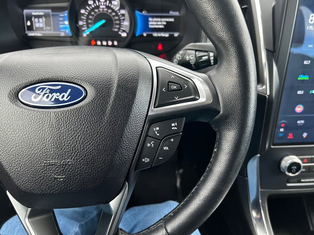 Used 2022 Ford Edge Titanium image 17