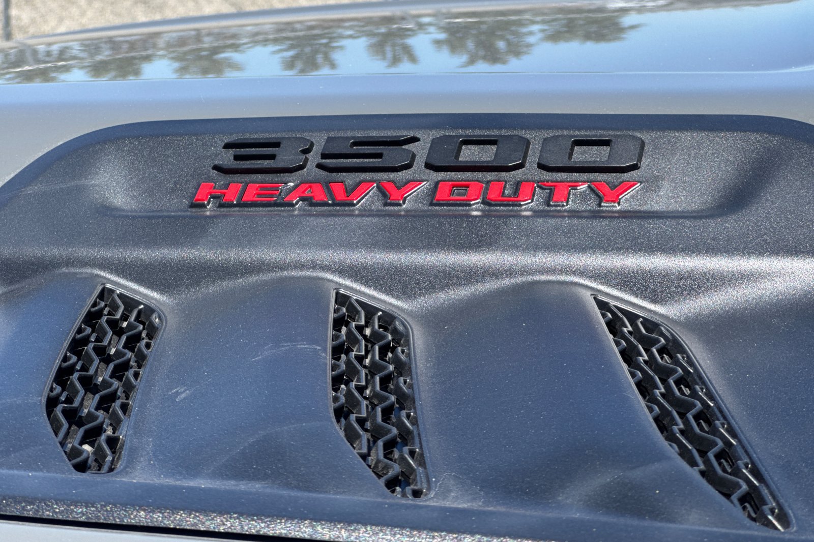 New 2026 RAM 3500 Laramie AWD/4WD image 25