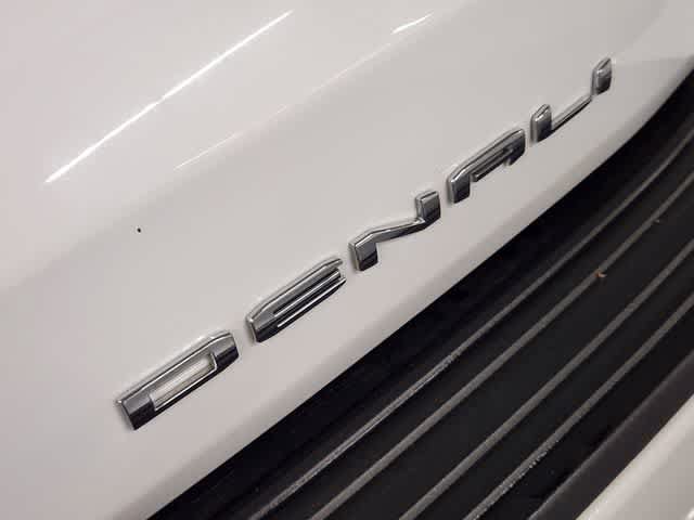 Used 2023 GMC Yukon Denali AWD/4WD image 13