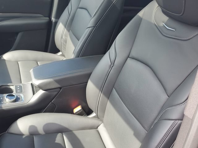 Certified 2024 Cadillac XT4 Premium Luxury AWD/4WD image 29