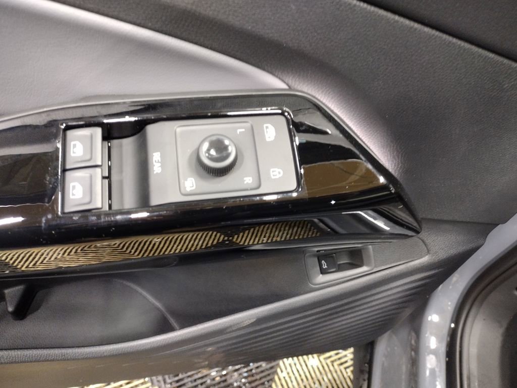 New 2026 Volkswagen ID.4 Pro S image 18