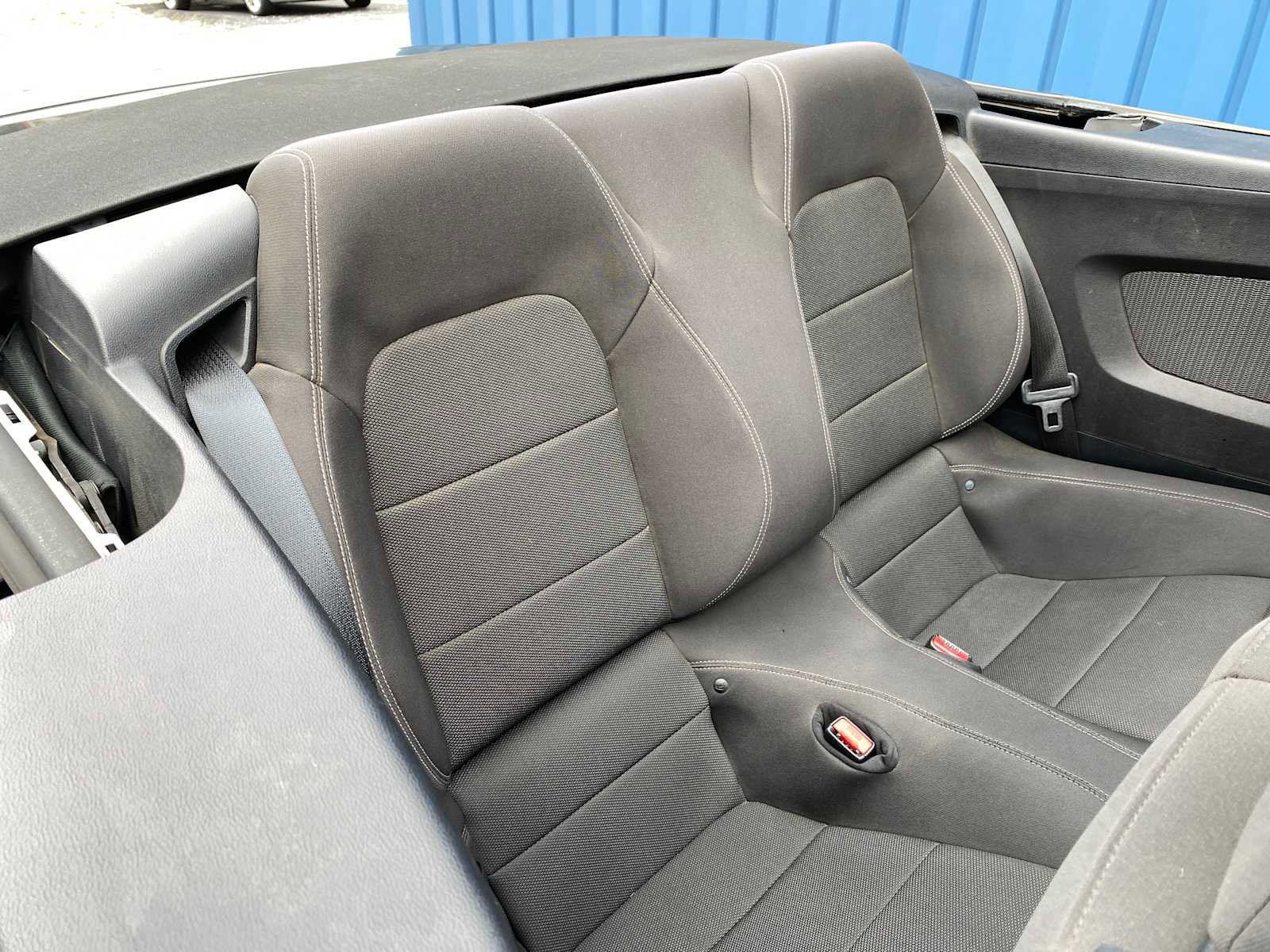 Used 2015 Ford Mustang Convertible image 25