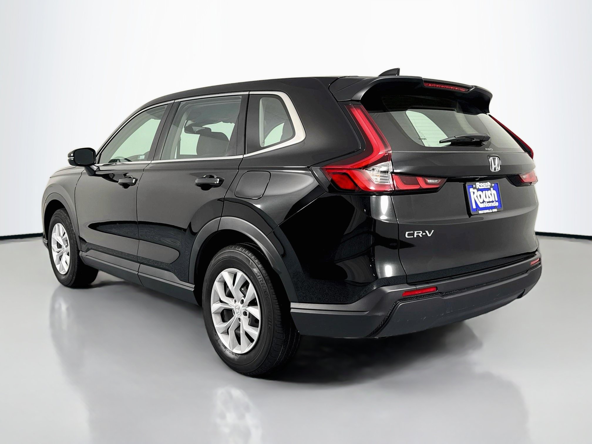 Used 2024 Honda CR-V LX image 7