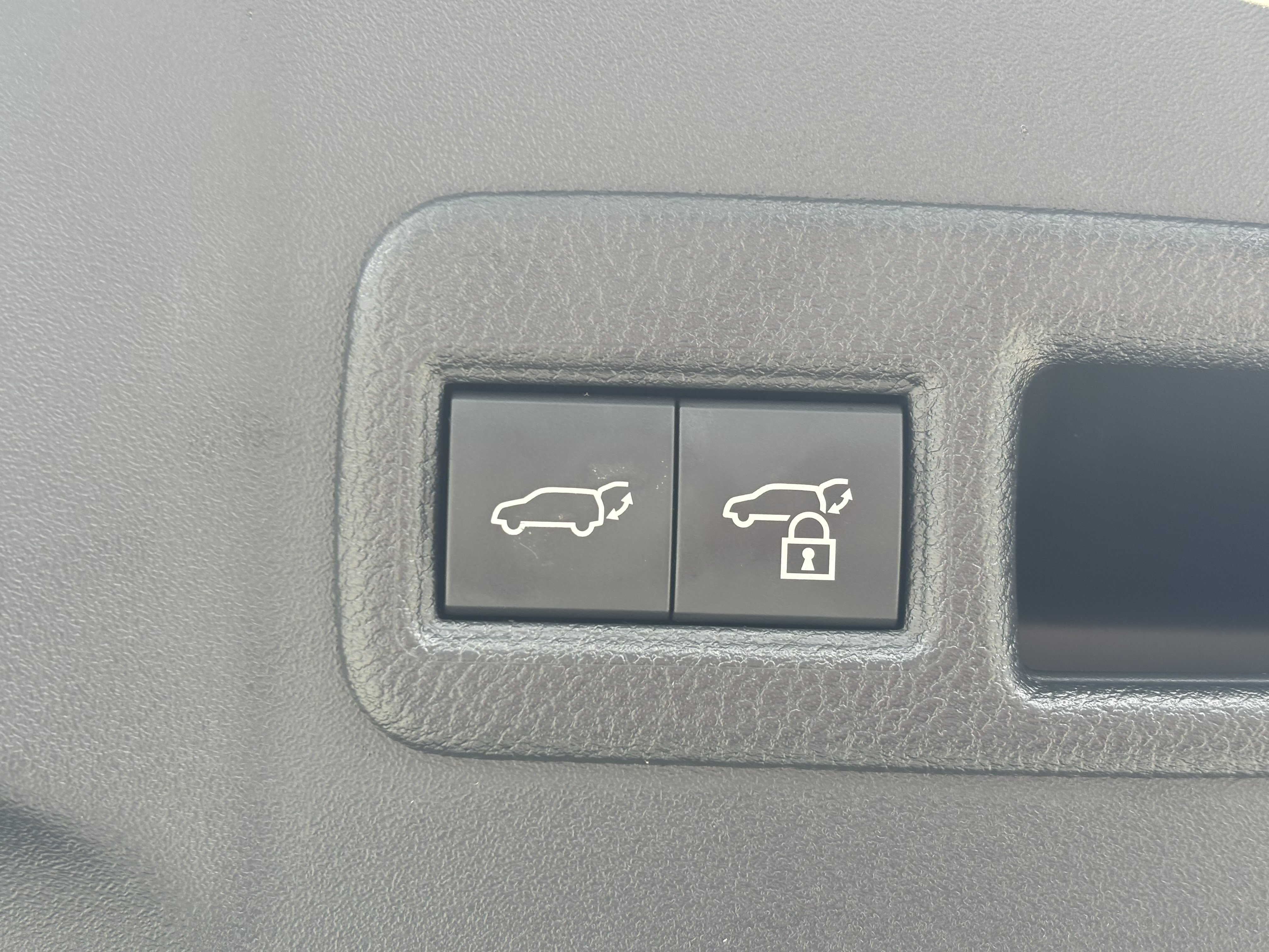 Used 2025 Toyota bZ4X AWD w/ Weather Package image 10