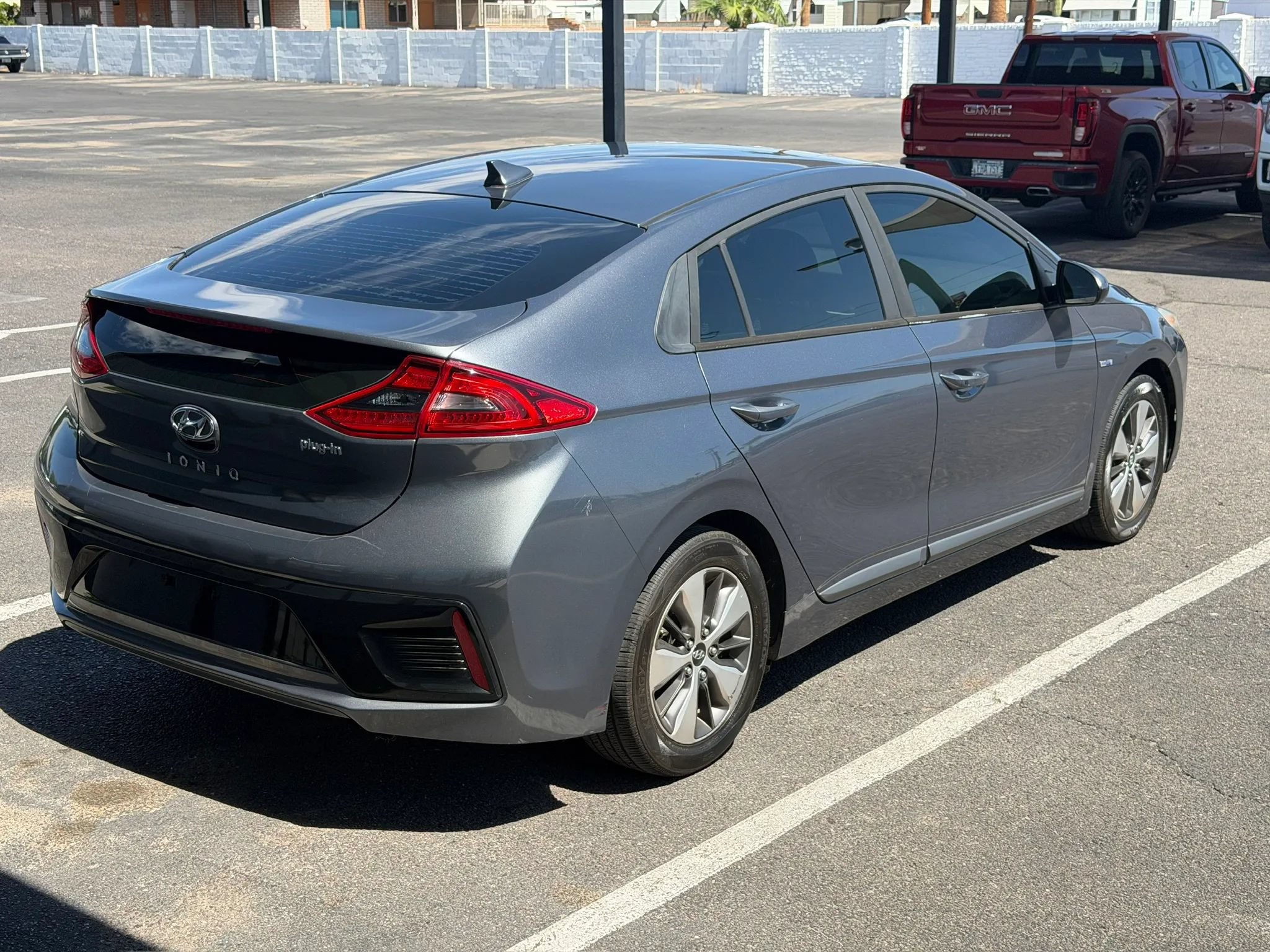 Used 2019 Hyundai Ioniq Plug-In Hybrid FWD image 8