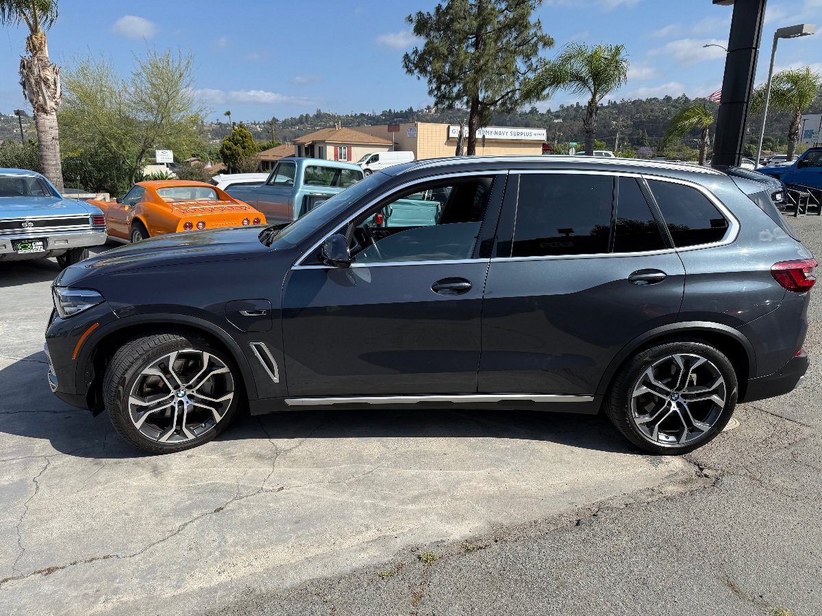 Used 2022 BMW X5 xDrive45e w/ Climate Comfort Package AWD/4WD image 7