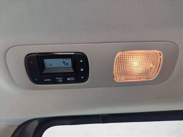 Used 2025 Honda Odyssey Elite image 24