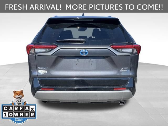 Used 2022 Toyota RAV4 XSE AWD/4WD image 5