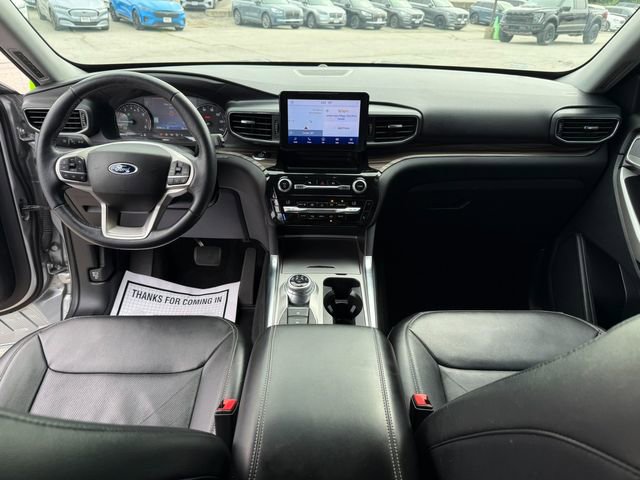 Used 2021 Ford Explorer Limited w/ Equipment Group 301A image 18