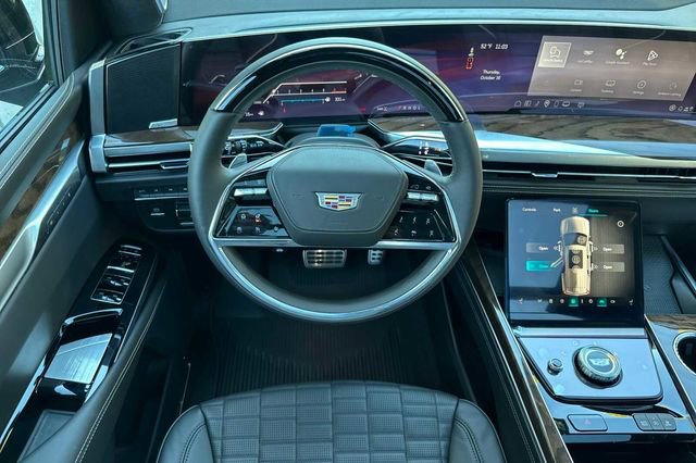 New 2026 Cadillac Escalade ESV Platinum Sport w/ LPO, ONYX Package image 14