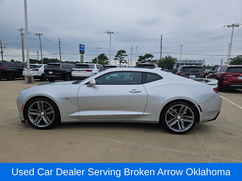 Used 2018 Chevrolet Camaro SS RWD image 4