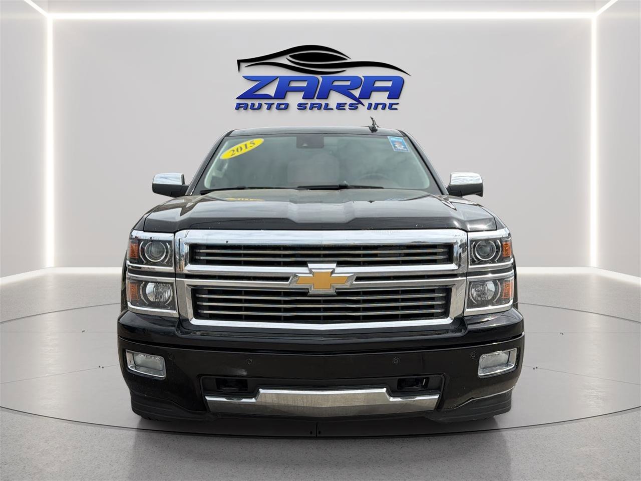Used 2015 Chevrolet Silverado 1500 High Country w/ High Country Premium Package AWD/4WD image 2