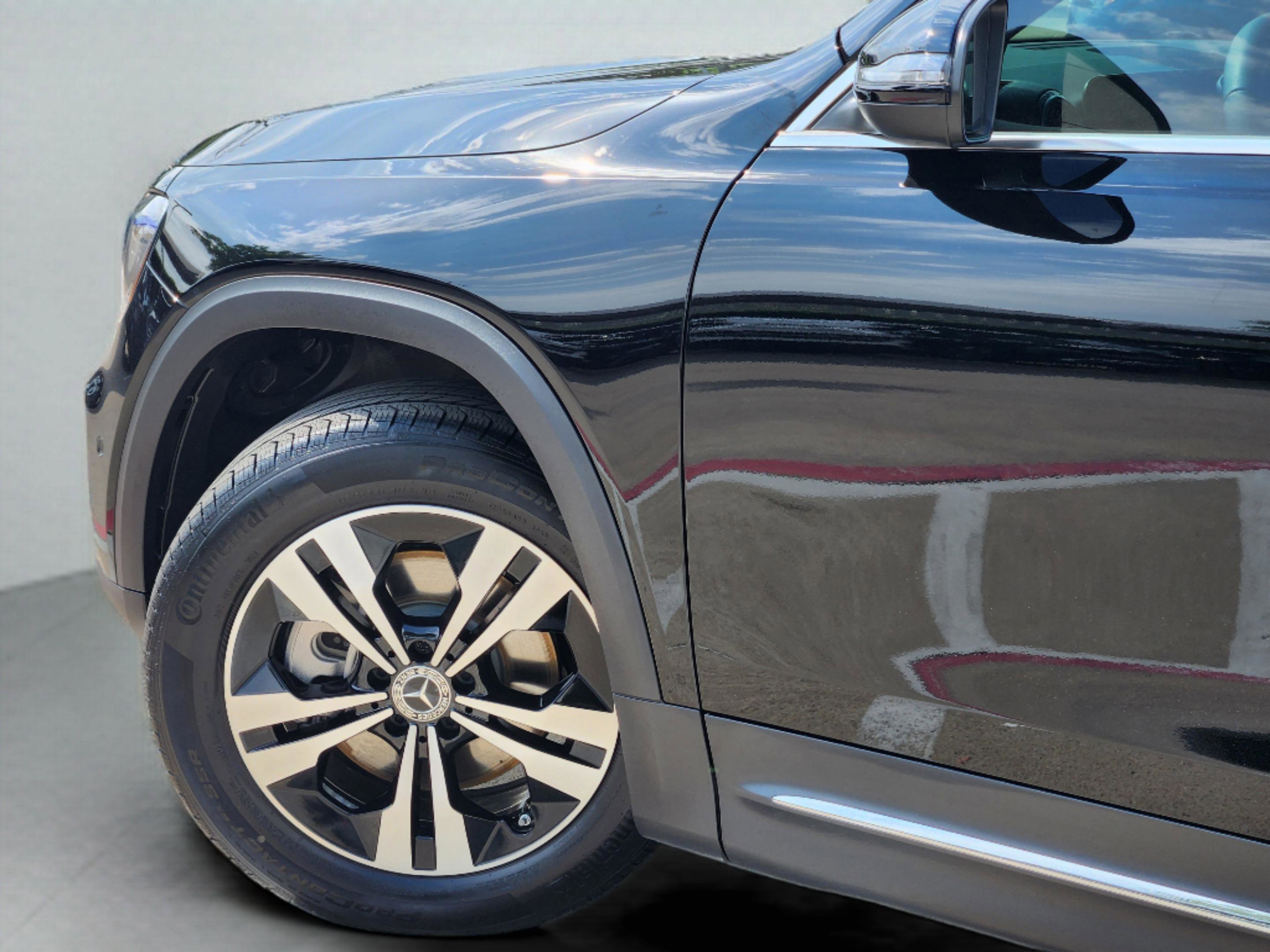 Used 2025 Mercedes-Benz GLB 250 image 25