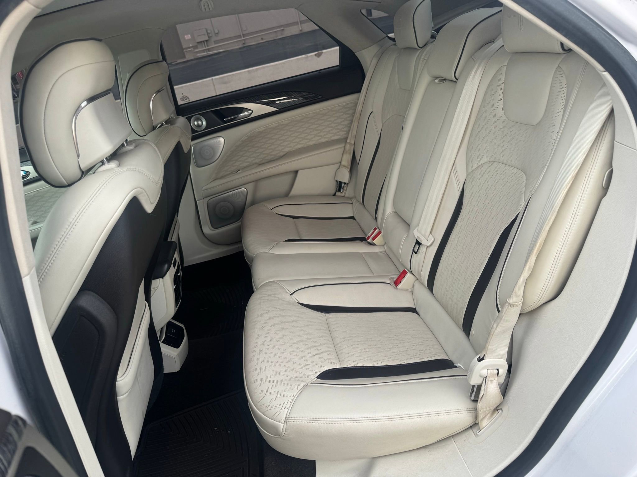 Used 2017 Lincoln MKZ Black Label w/ Technology Package image 6