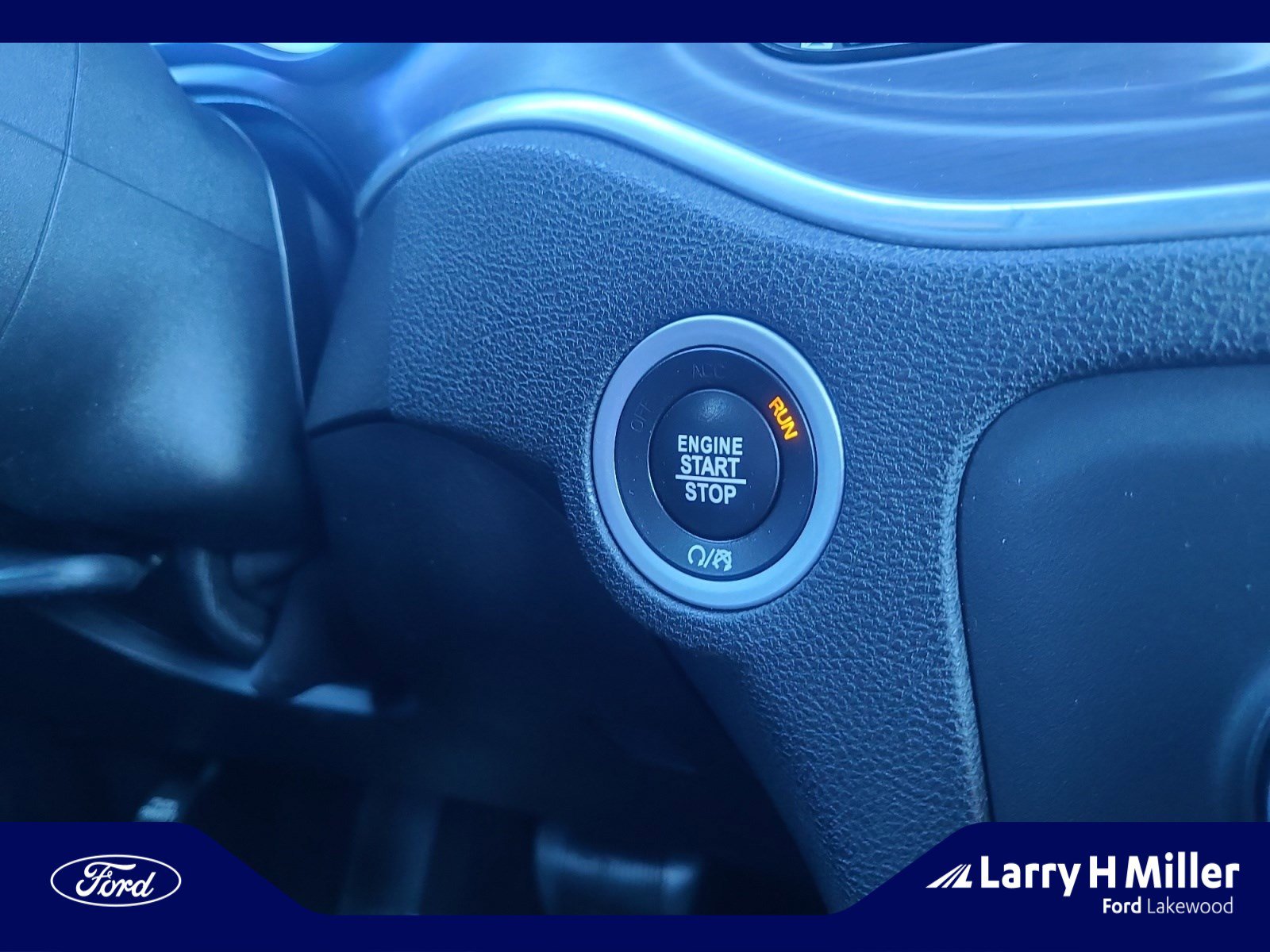 Used 2017 Dodge Charger SE w/ Blacktop Package image 28