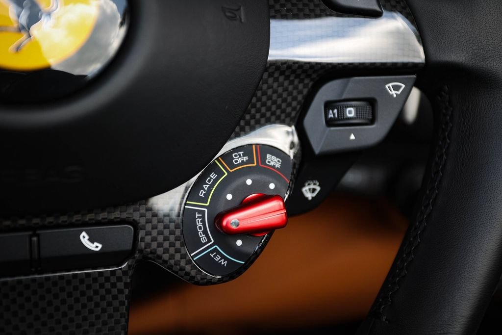 Certified 2022 Ferrari 812 GTS RWD image 35