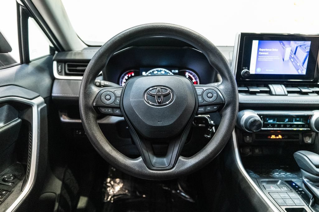 Certified 2025 Toyota RAV4 LE AWD/4WD image 16