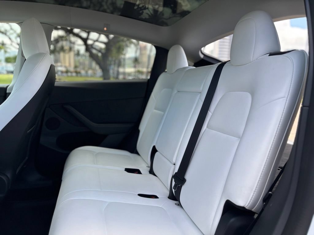 Used 2023 Tesla Model Y Long Range AWD/4WD image 10