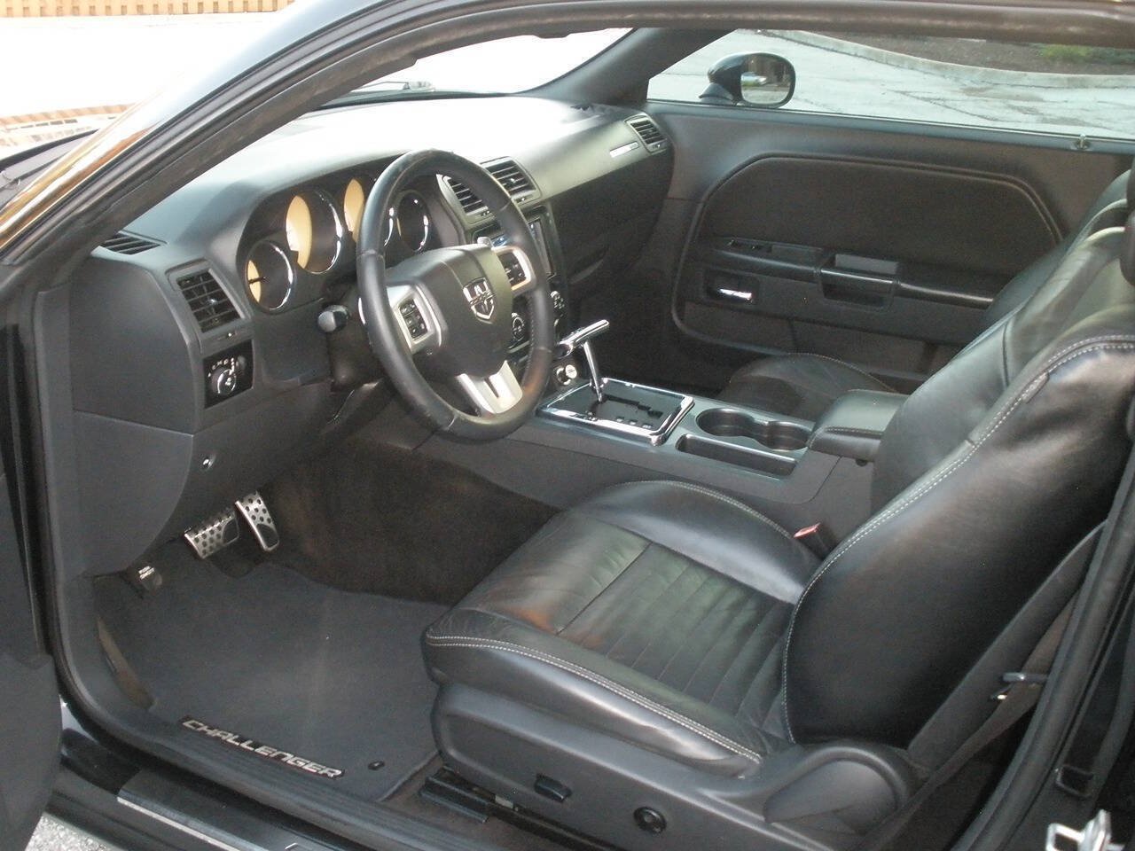 Used 2012 Dodge Challenger SXT Plus RWD image 23