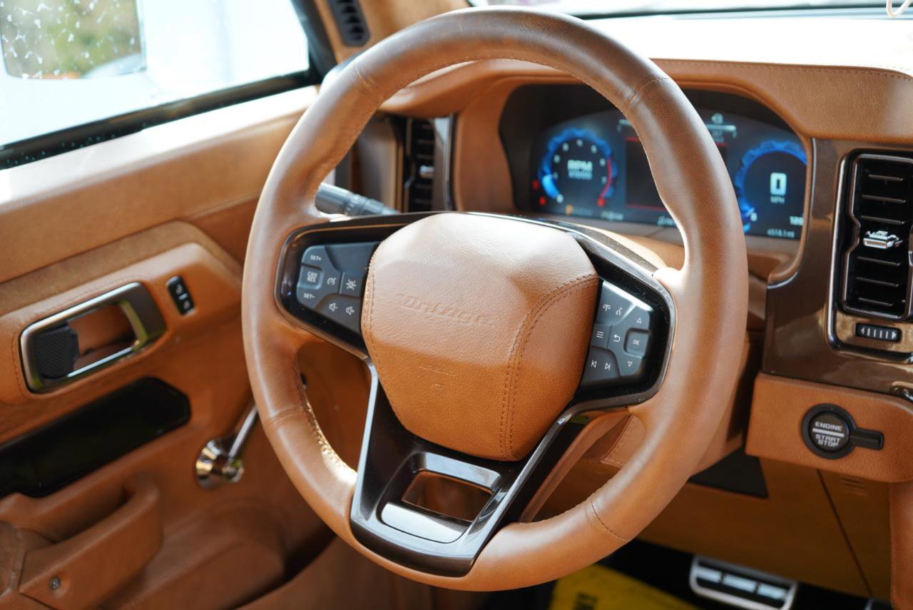 Used 2025 Ford Bronco Badlands image 88