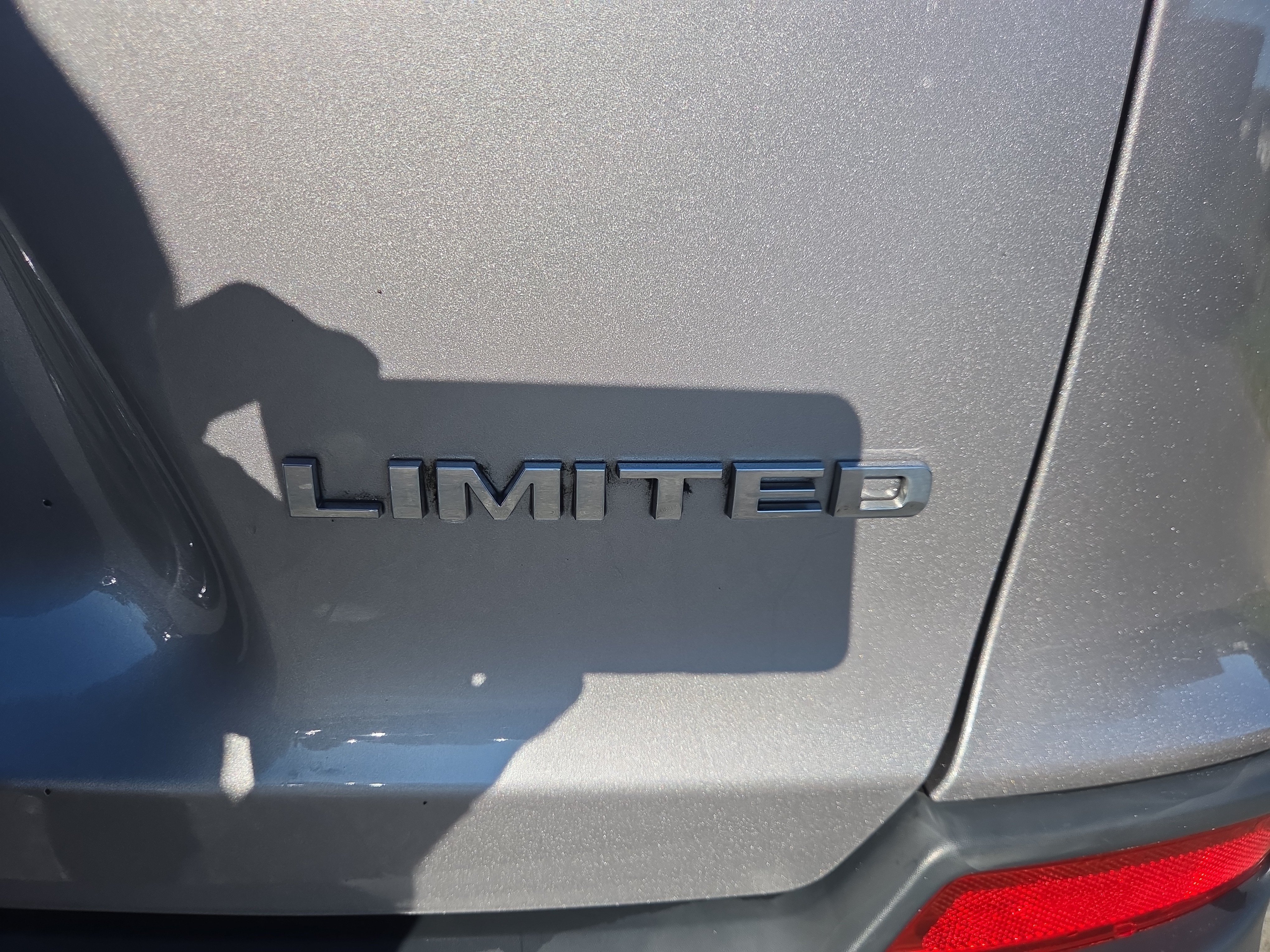 Used 2019 Jeep Cherokee Limited AWD/4WD image 24