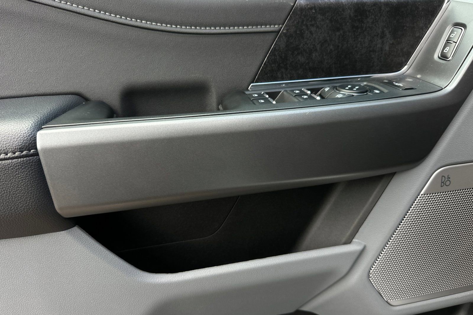 New 2026 Ford F250 XLT w/ XLT Premium Package image 10