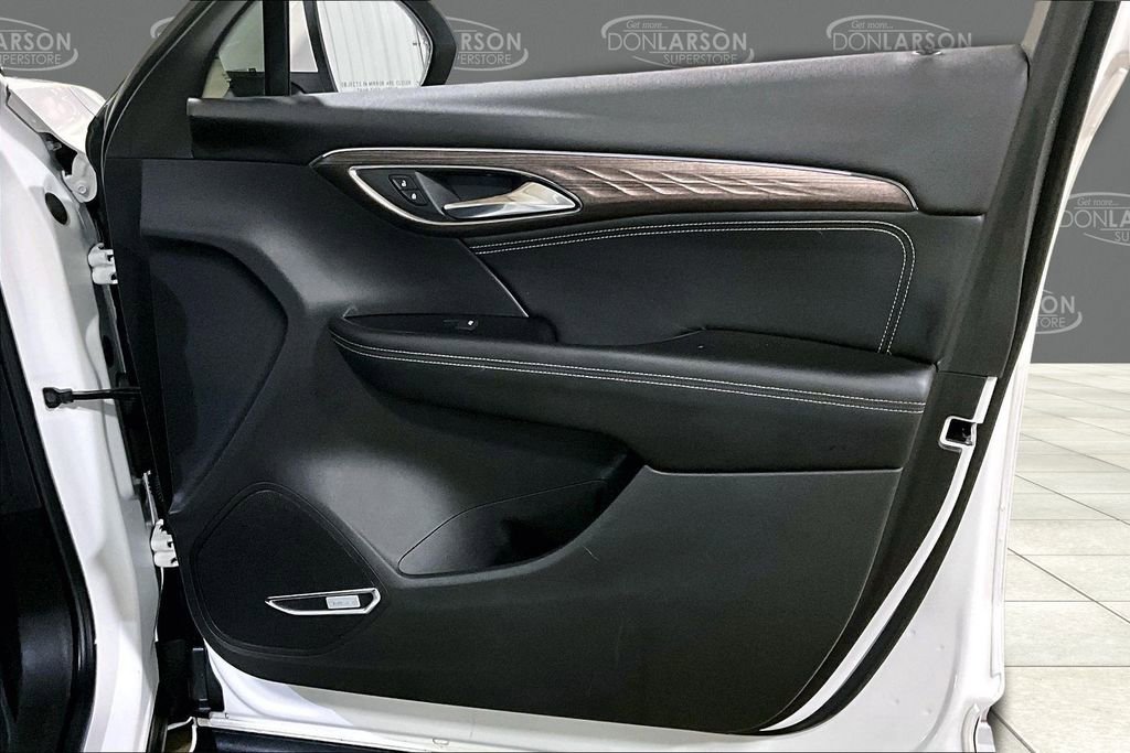 Used 2022 Buick Envision Avenir w/ Premium Seat Package image 12