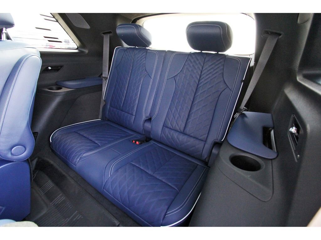 New 2026 Cadillac Vistiq Premium Luxury image 13