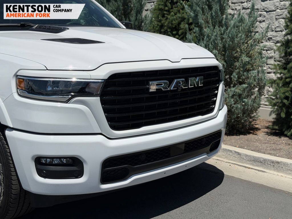 Used 2025 RAM 1500 Laramie w/ Sport Appearance Package AWD/4WD image 11