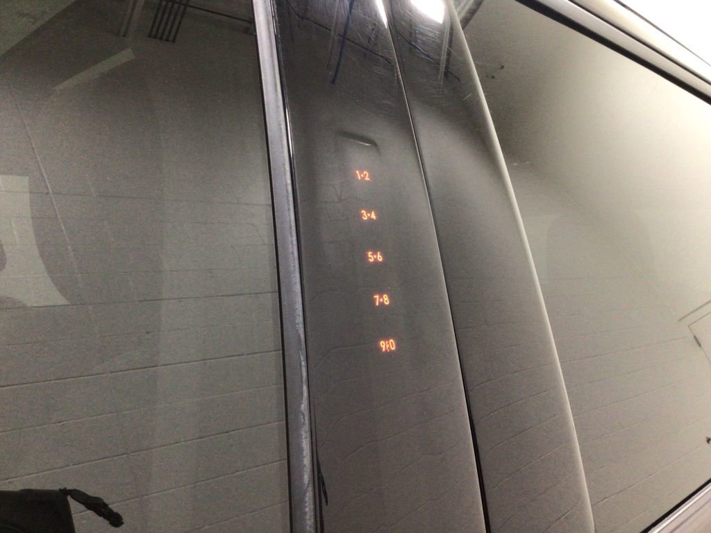 Used 2022 Ford Explorer Limited image 9