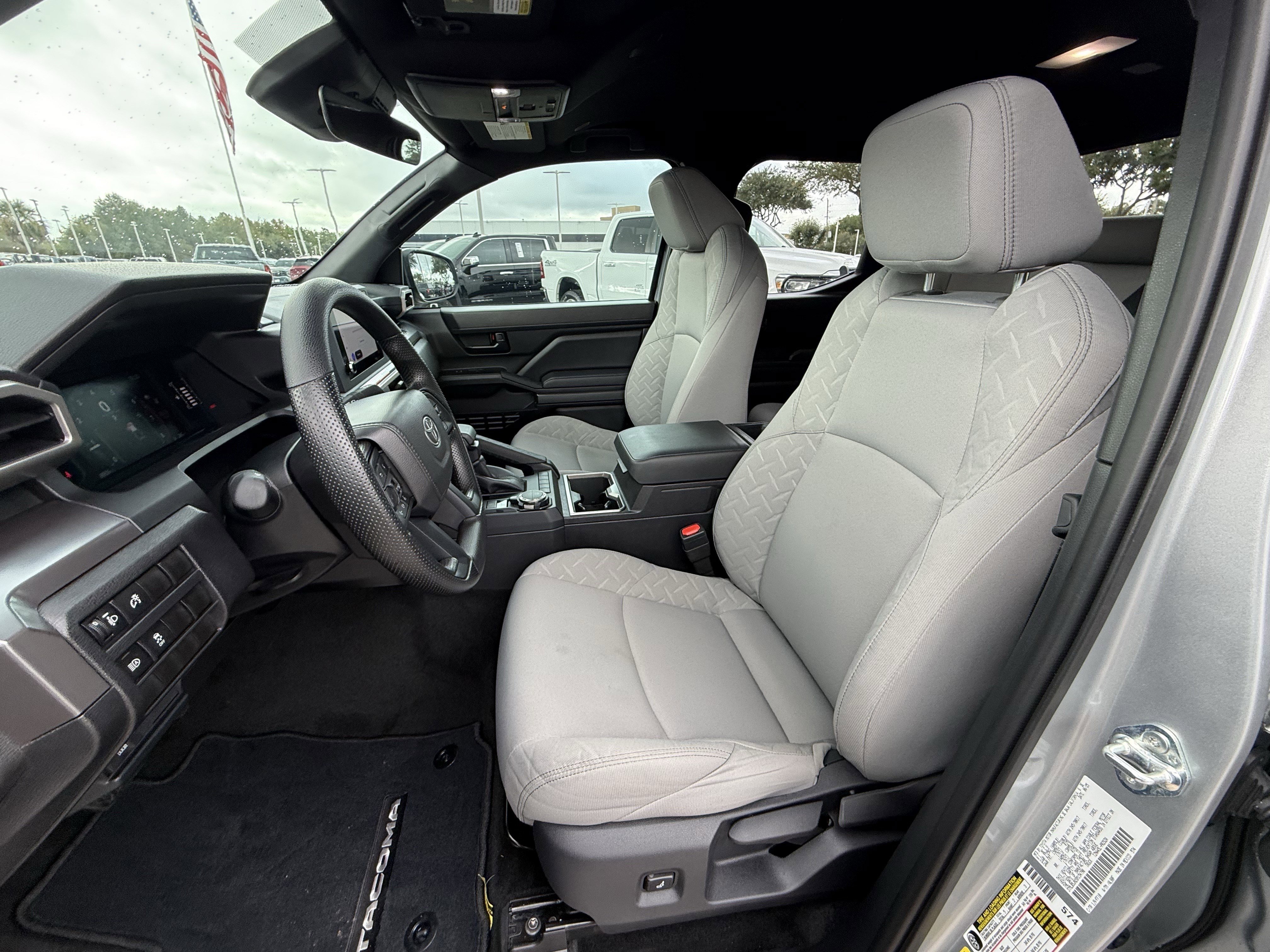 Used 2025 Toyota Tacoma SR5 image 28