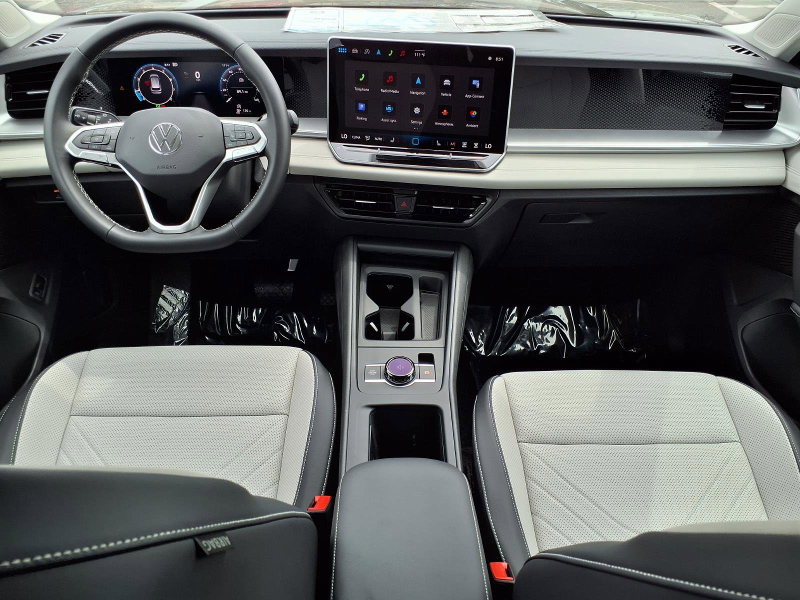 New 2026 Volkswagen Tiguan SE FWD image 11