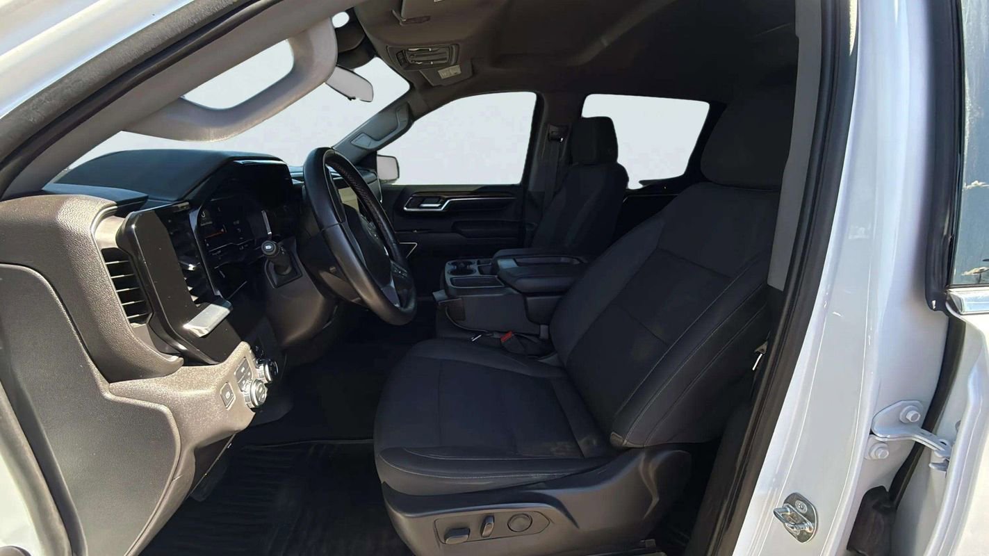 Used 2023 GMC Sierra 1500 SLE image 16