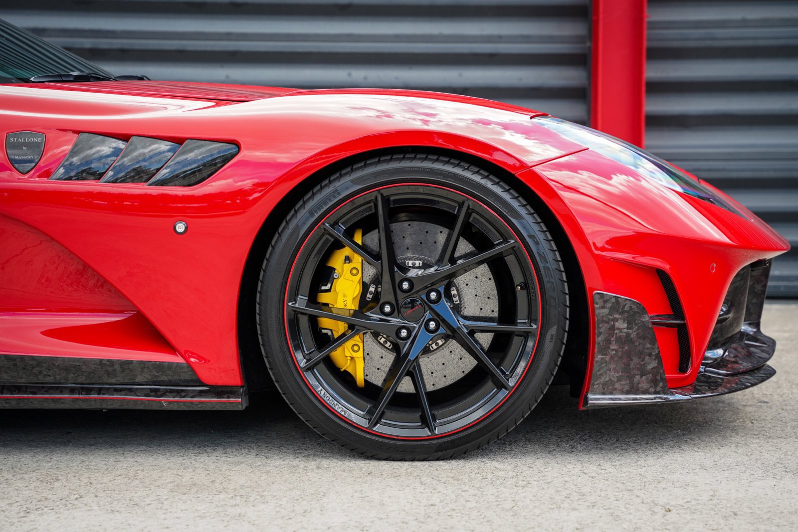 Used 2020 Ferrari 812 Superfast RWD image 20