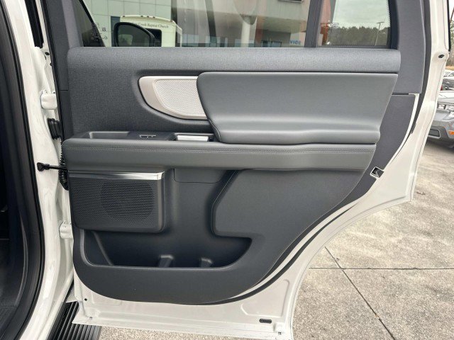 New 2026 Ford Expedition Active image 16