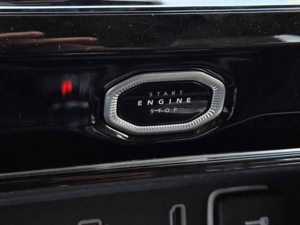 New 2026 Jeep Grand Cherokee Summit AWD/4WD image 23