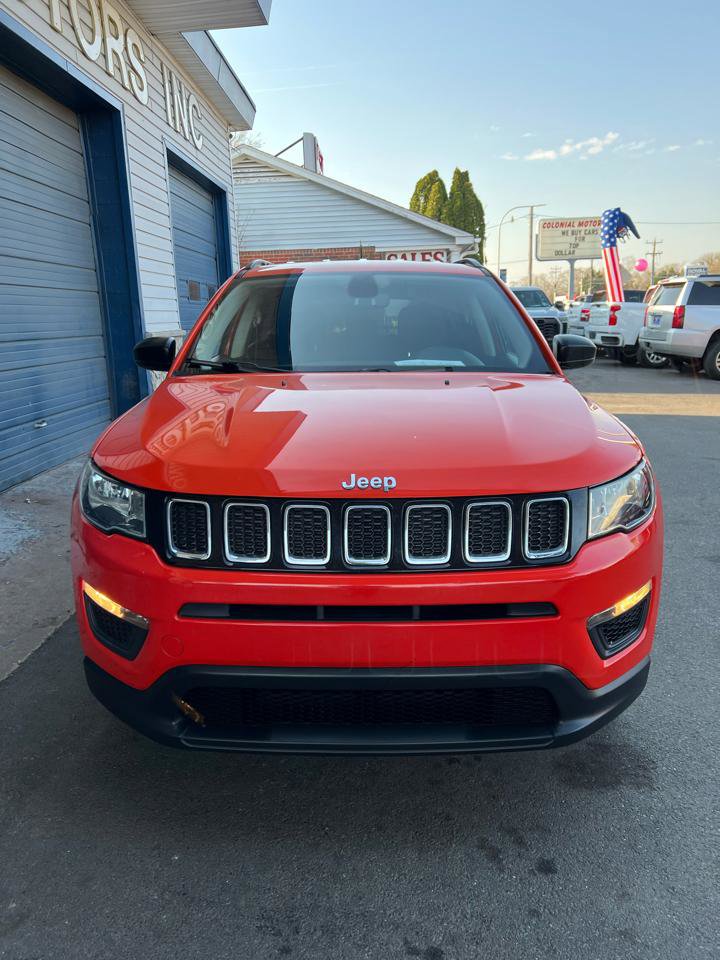 Used 2018 Jeep Compass Sport w/ Tech Group image 3
