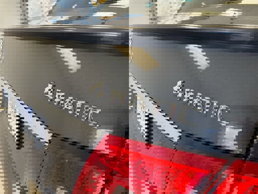 Used 2012 Mercedes-Benz E 350 4MATIC Sedan image 11