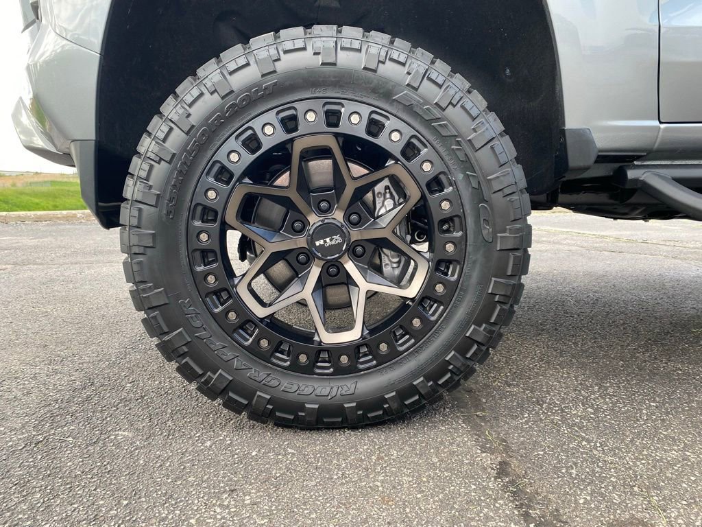 New 2025 Chevrolet Colorado Z71 image 31
