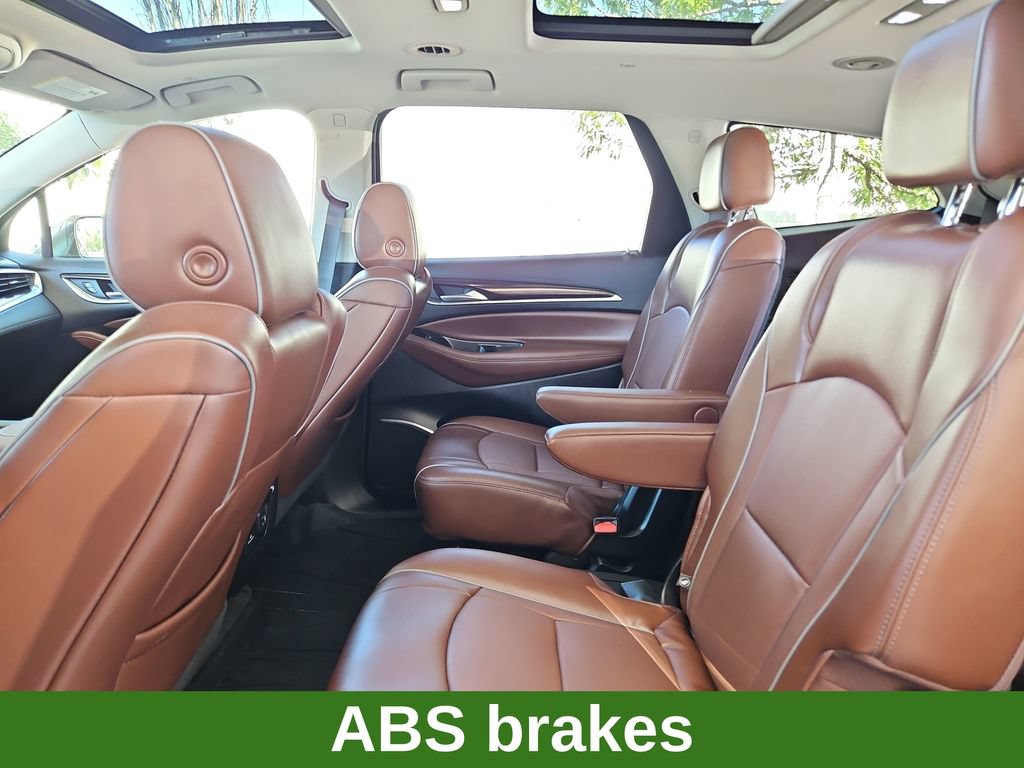Used 2020 Buick Enclave Avenir w/ Avenir Technology Package AWD/4WD image 30