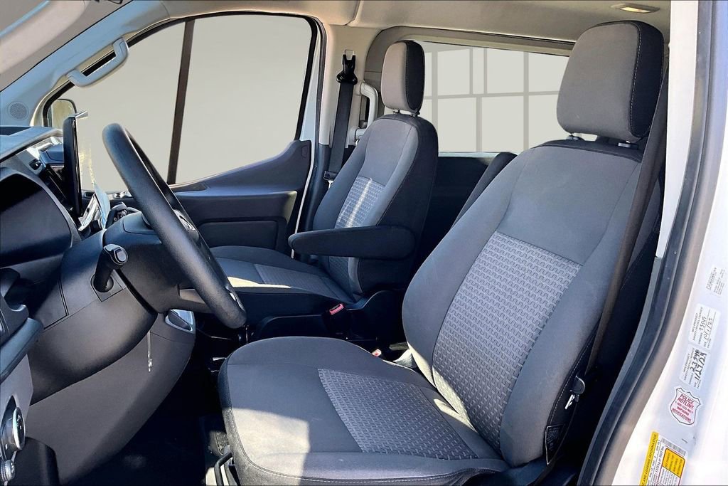 Used 2023 Ford Transit 350 XLT image 19