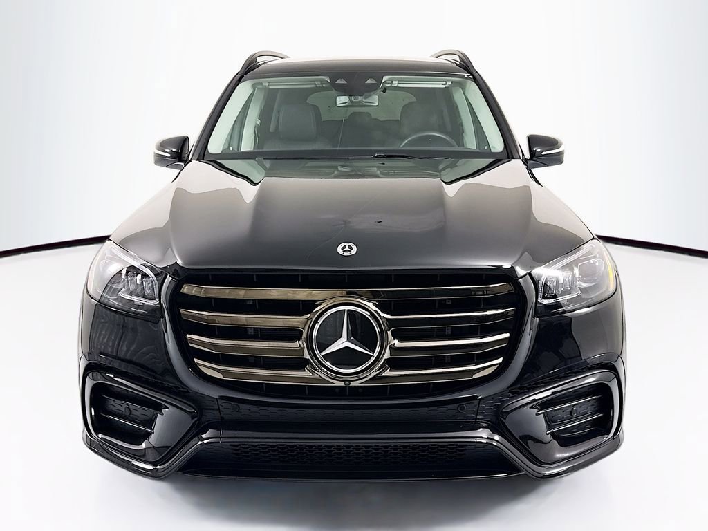 Used 2026 Mercedes-Benz GLS 450 4MATIC image 2