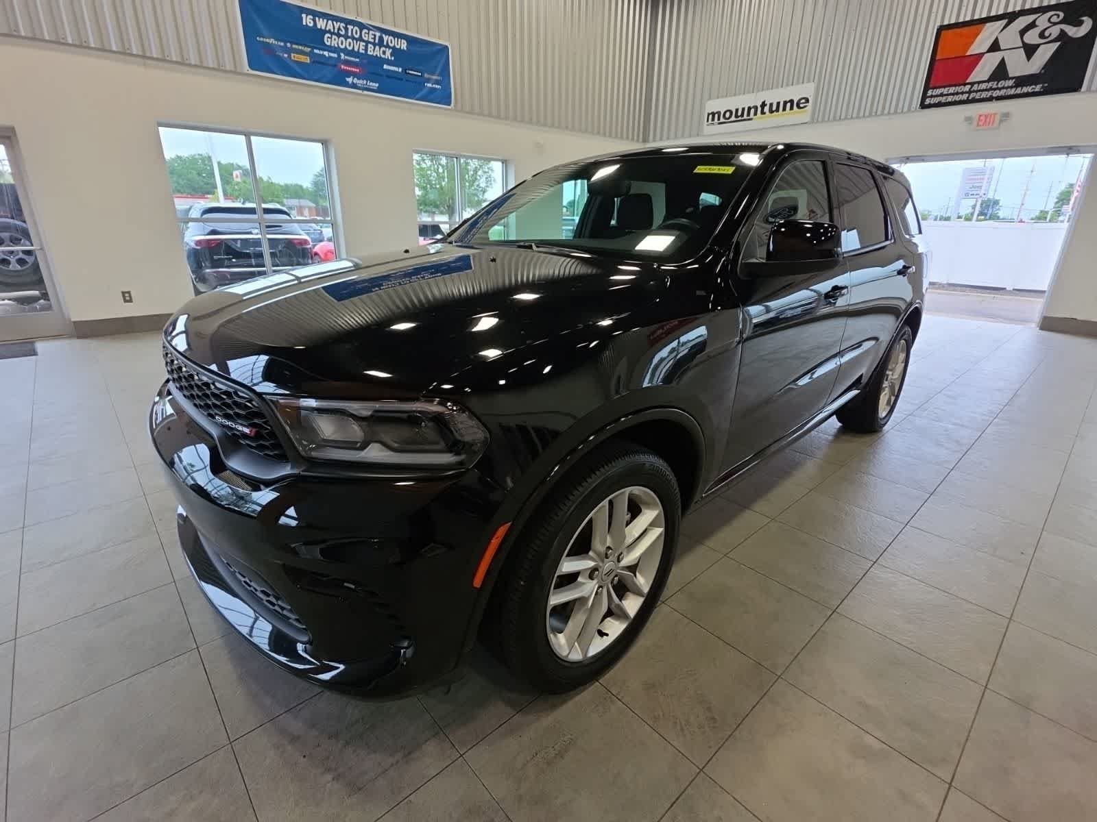 Used 2025 Dodge Durango GT AWD/4WD image 1