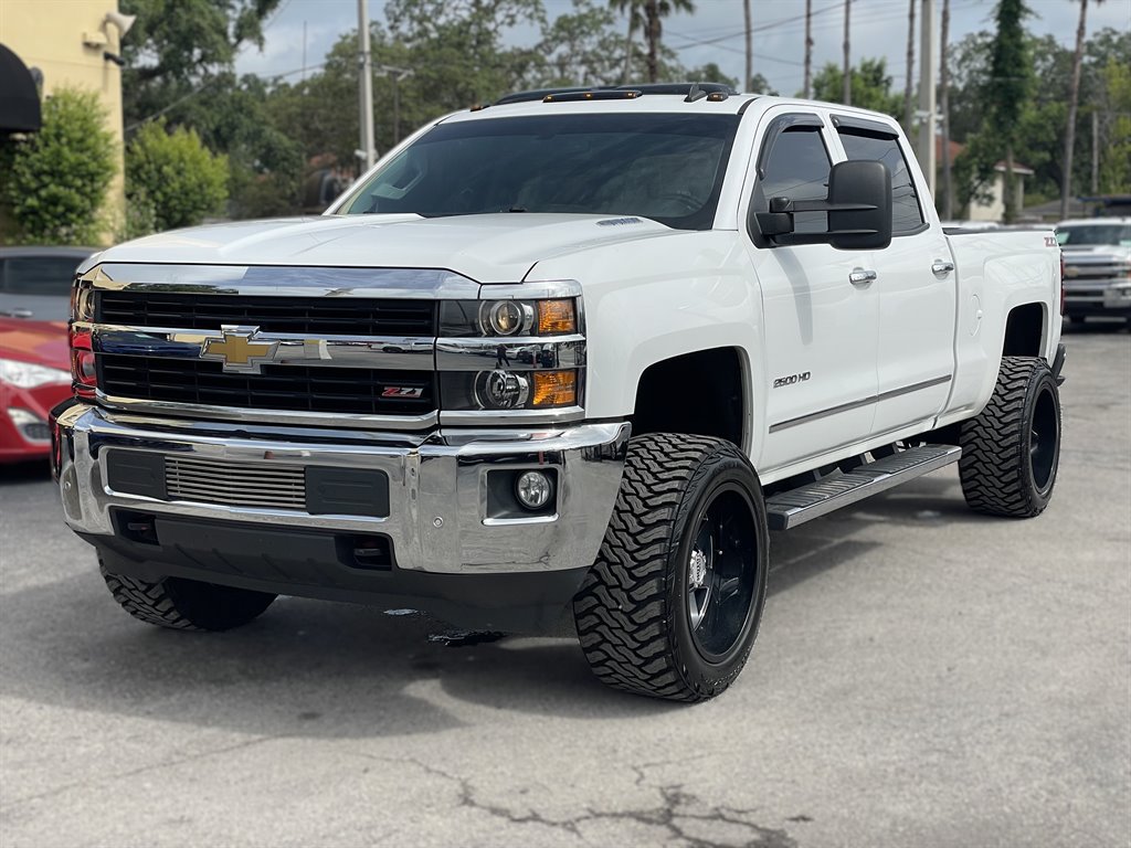 Used 2015 Chevrolet Silverado 2500 LTZ w/ Duramax Plus Package AWD/4WD image 9