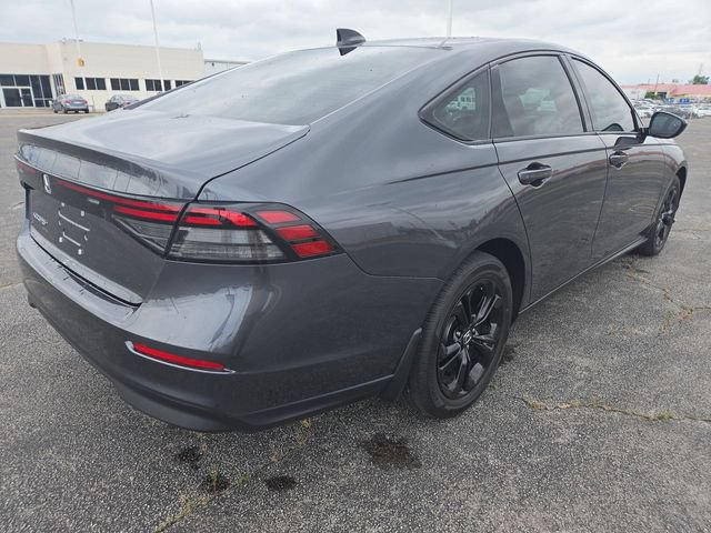 Used 2025 Honda Accord SE image 8