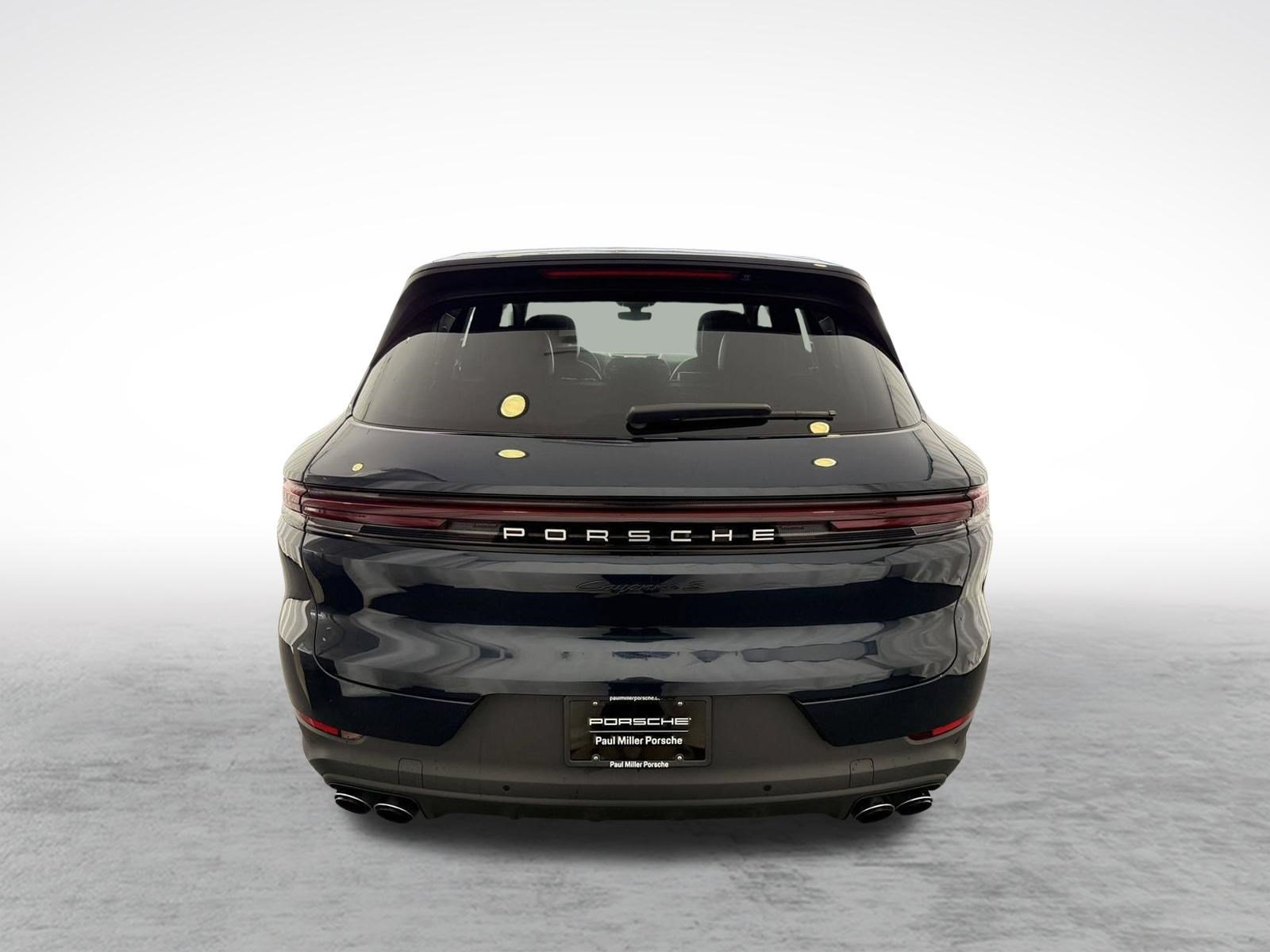 Used 2025 Porsche Cayenne S AWD/4WD image 8