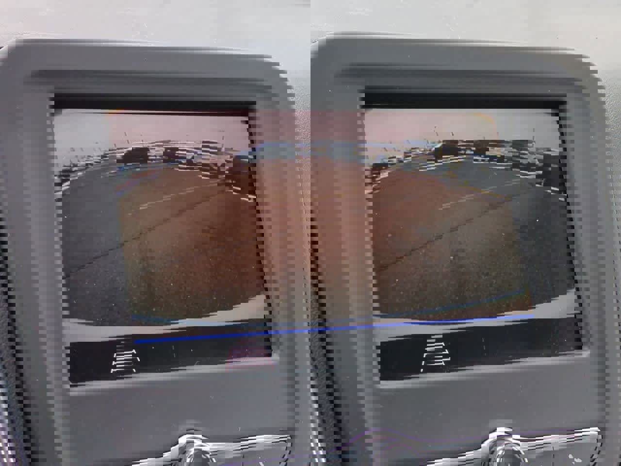 Used 2021 Chevrolet Equinox LS image 28