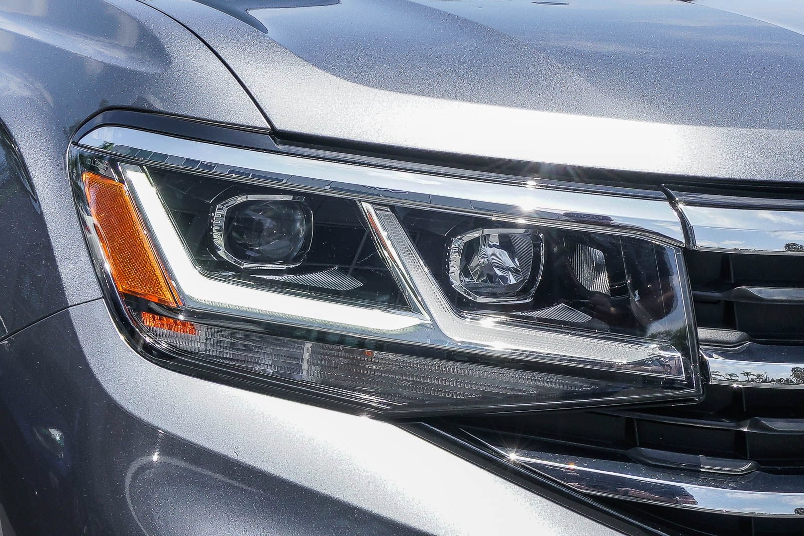 Certified 2023 Volkswagen Atlas Cross Sport SE FWD image 4