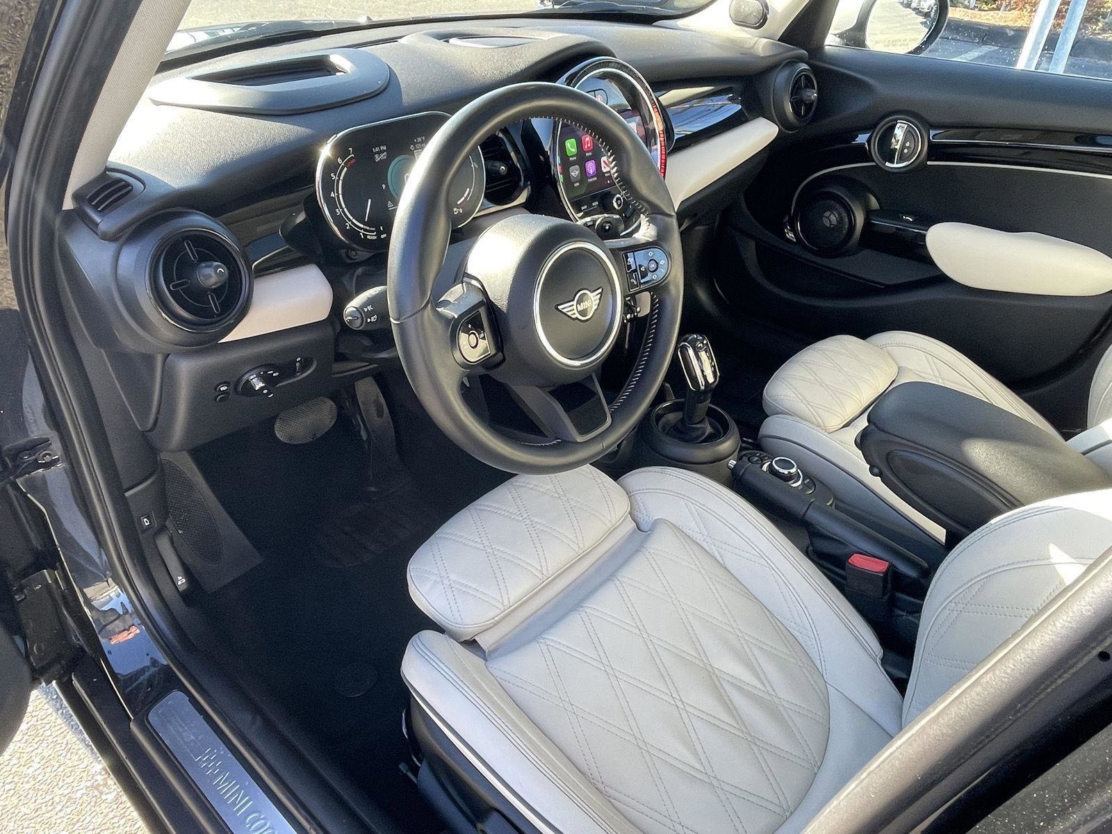 Used 2023 MINI Cooper S image 3